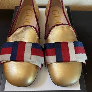 Gucci kids shoes.                                                   Gently used